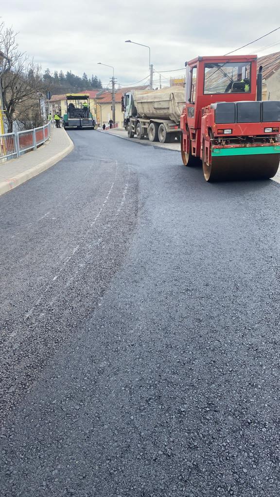 Circulația pe strada Mircea cel Bătrân se închide joi pentru lucrări